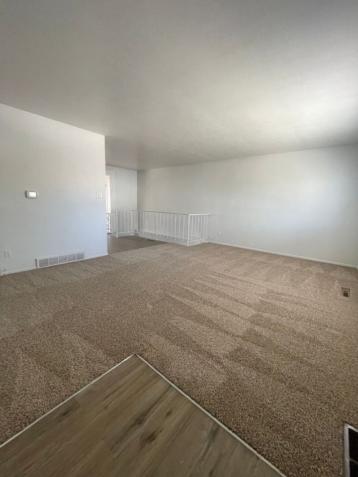 3113 De Cortez St - Photo 3 of 31