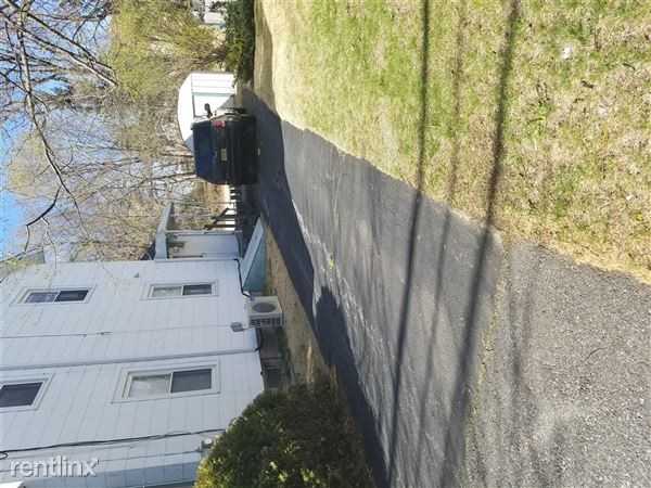 33 Willard St - Photo 2 of 14