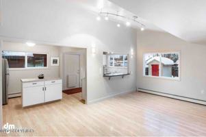 featured image of 2807 Turnagain St #1