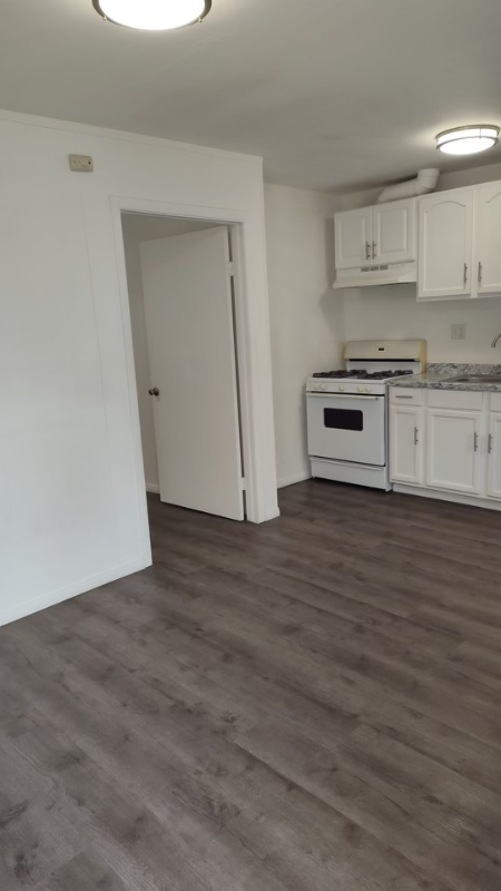 101 E Barbara St #3