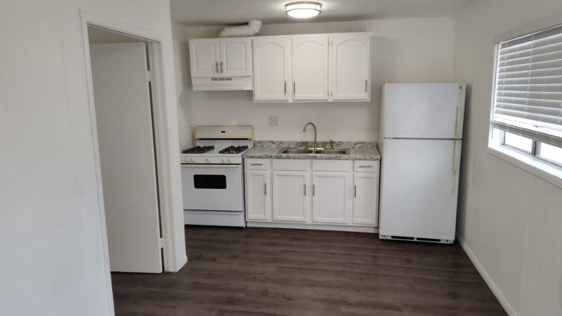 101 E Barbara St #3 - Photo 2 of 8
