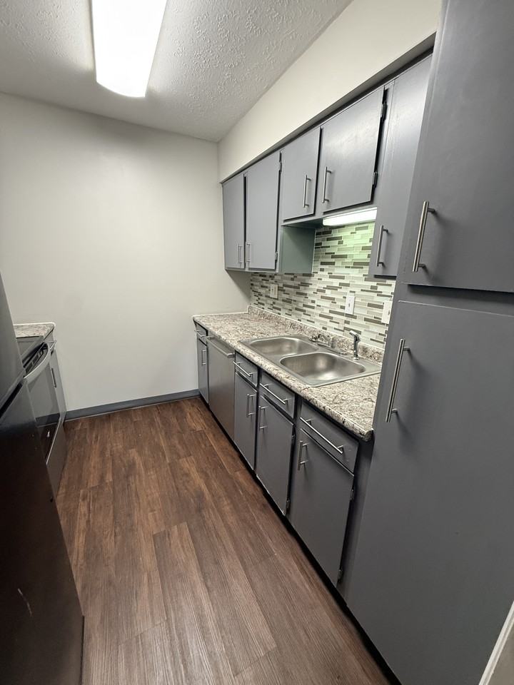 7280 E Galbraith Rd #C - Photo 7 of 20