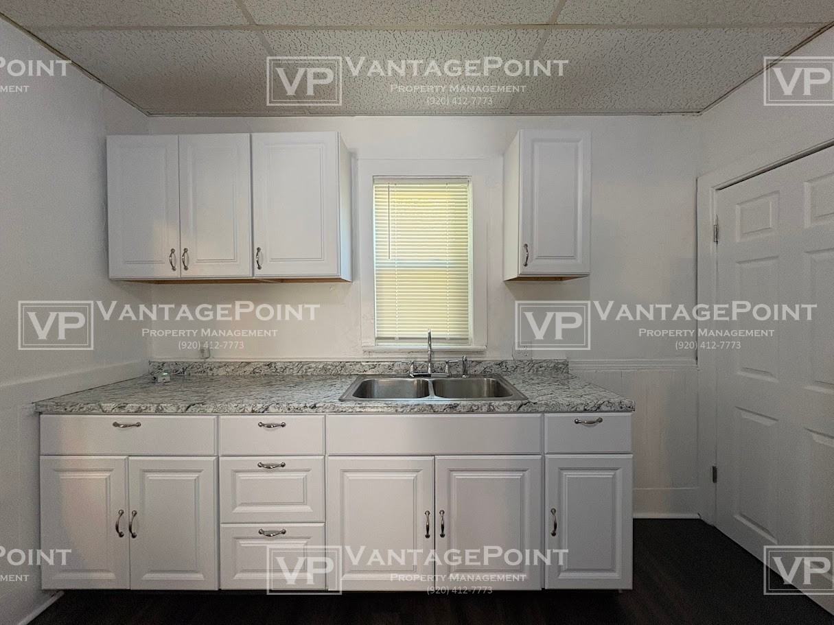 407 N Lafayette St Lowr - Photo 4 of 18