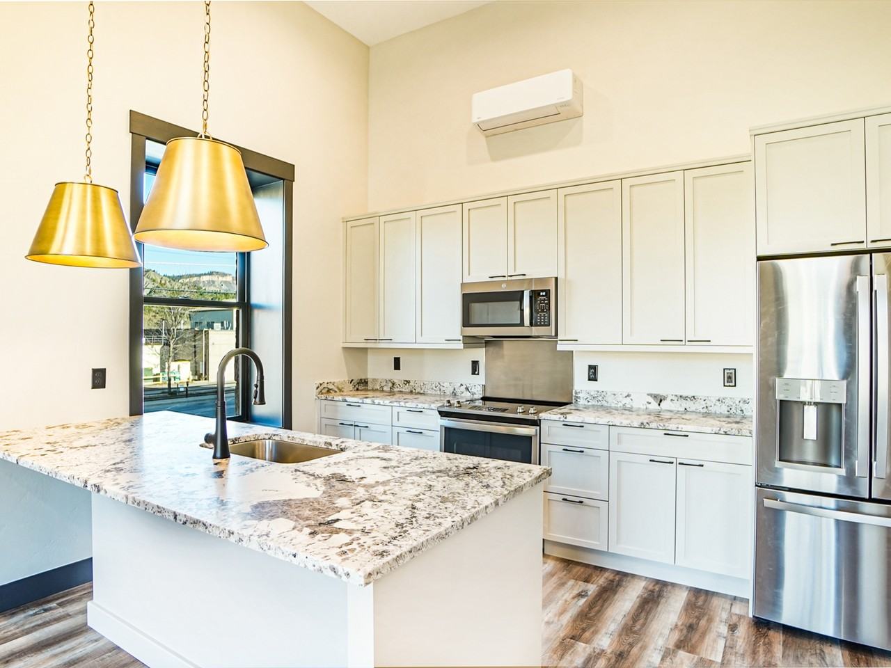 120 W 9th St #A - Photo 5 of 20