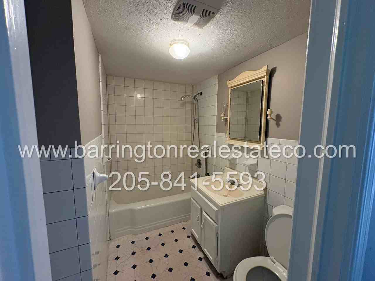 1109 Oakwood St - Photo 5 of 5