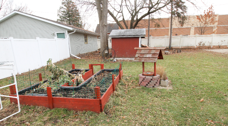 406 Jackson St #B - Photo 2 of 9