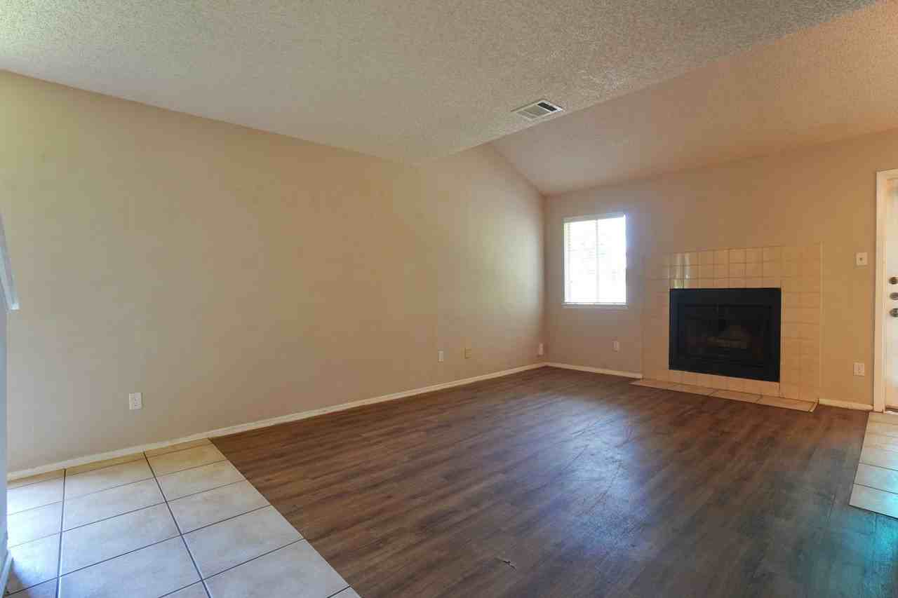 7602 Woodstone Cv #A - Photo 4 of 30