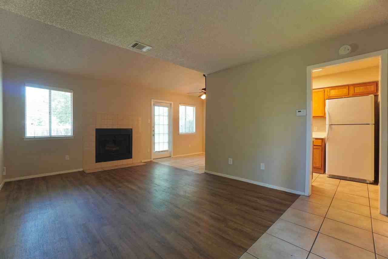 7602 Woodstone Cv #A - Photo 5 of 30
