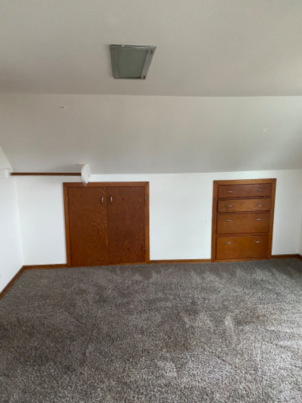 1042 W Cascade Ave #B - Photo 7 of 11