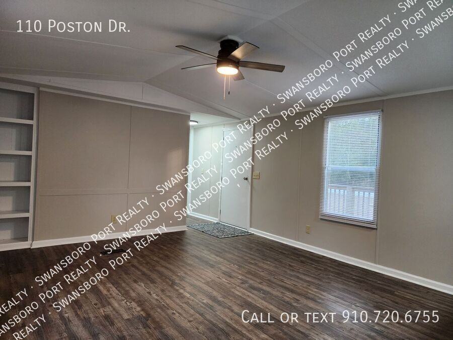 110 Poston Dr - Photo 7 of 31