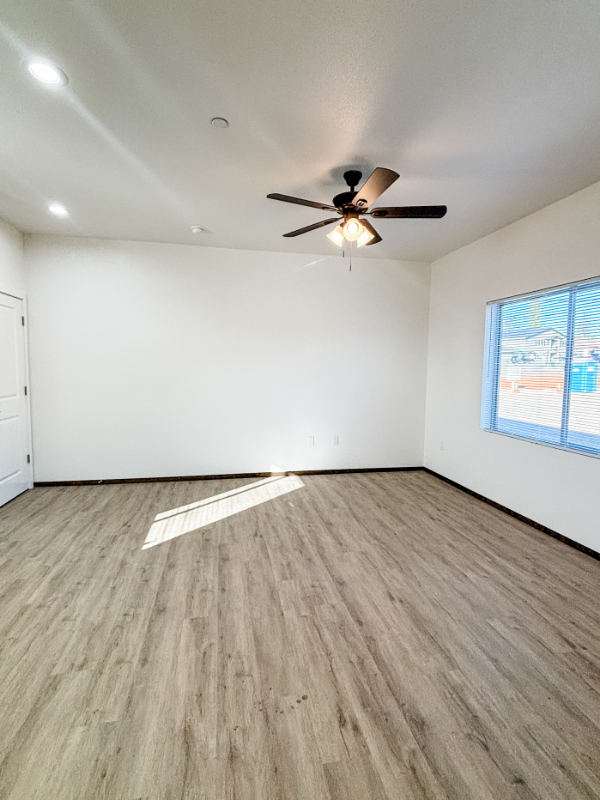 5905 Oliver Rd #B - Photo 2 of 6
