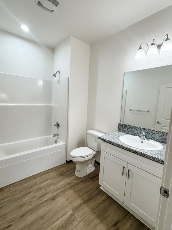 5905 Oliver Rd #B - Photo 3 of 6