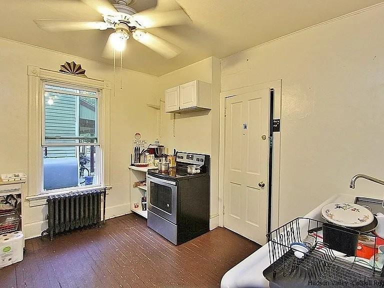 40 N Chestnut St - Photo 6 of 10