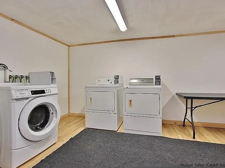 40 N Chestnut St - Photo 7 of 10