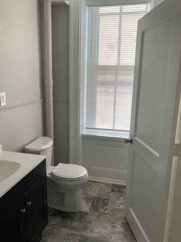 305 Walnut St #2 - Photo 6 of 10