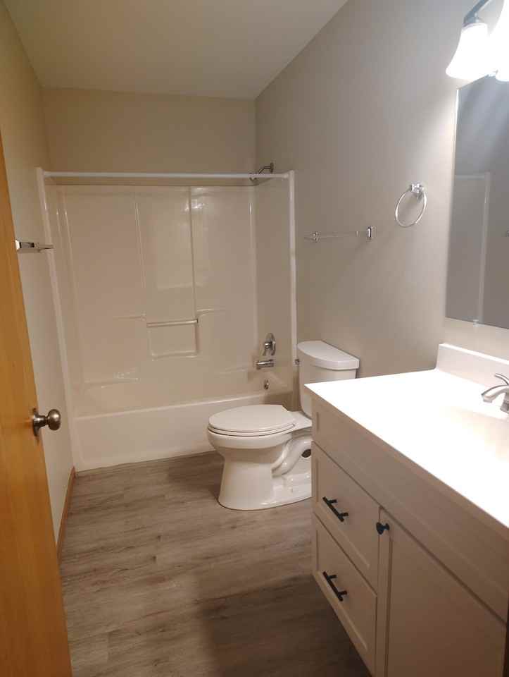 700 Iroquois Ct #701 - Photo 6 of 12