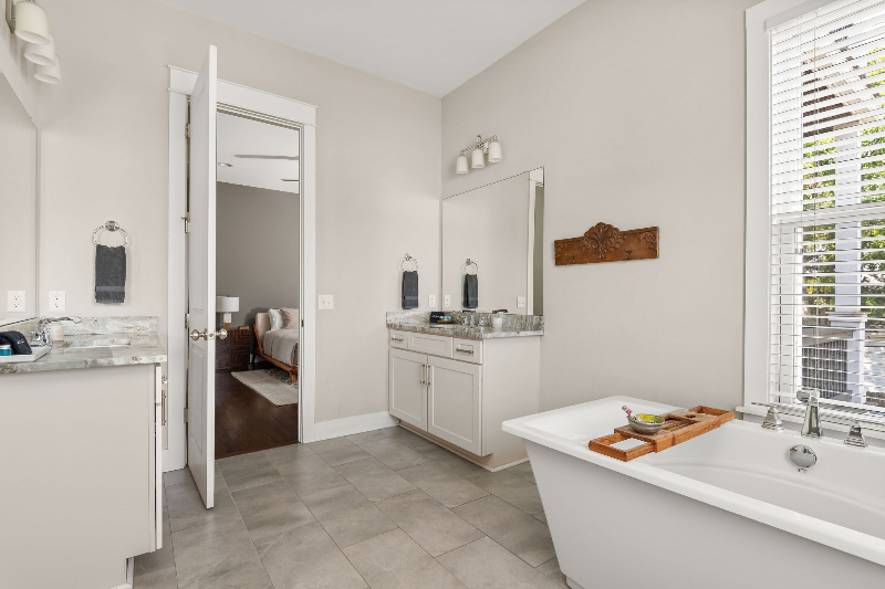 805 S 19th St - Photo 6 of 20