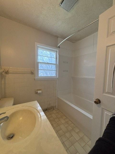 1208 Grove Ave - Photo 6 of 7