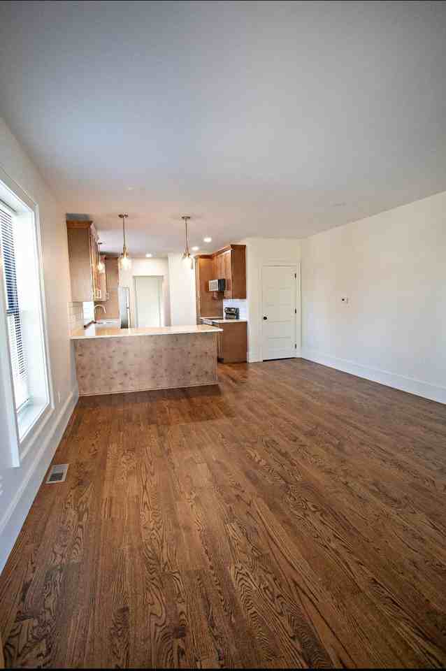 101 S Plum St #1 - Photo 2 of 10