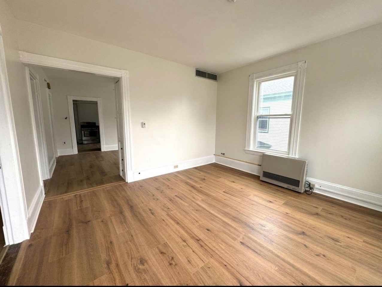117 Winter St - Photo 5 of 8