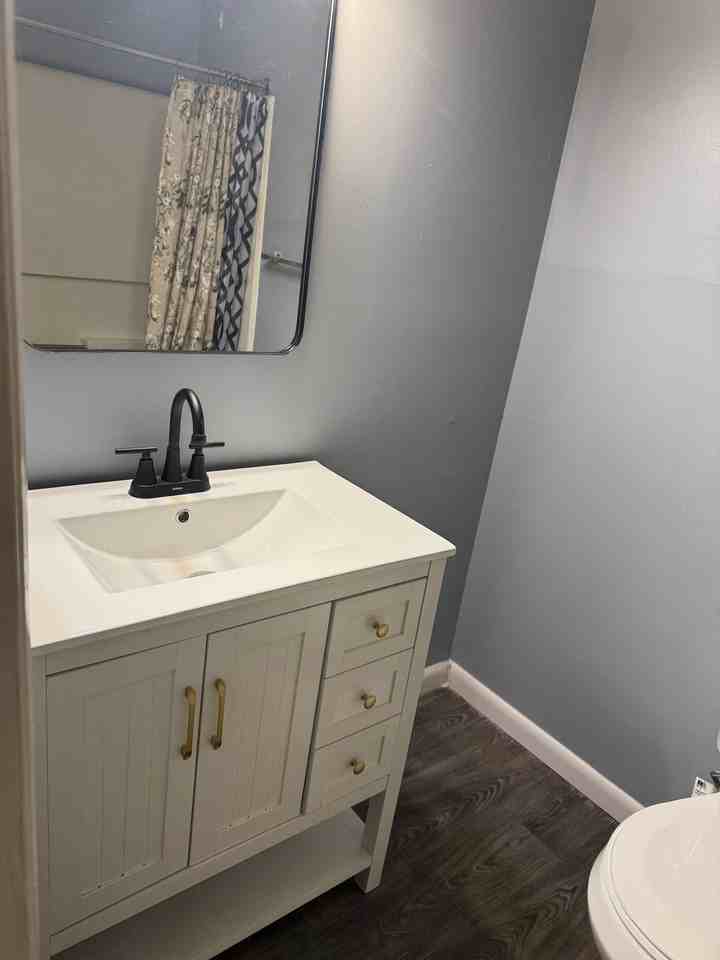 1431 Collegiate Cir #304 - Photo 4 of 9