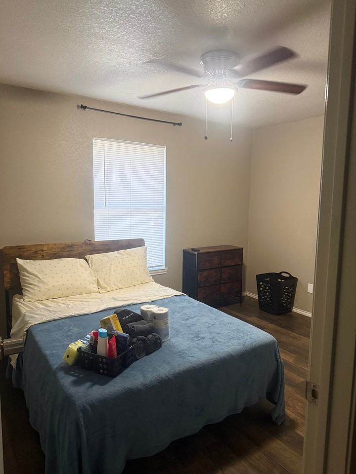 2708 Edgefield St #B - Photo 6 of 8