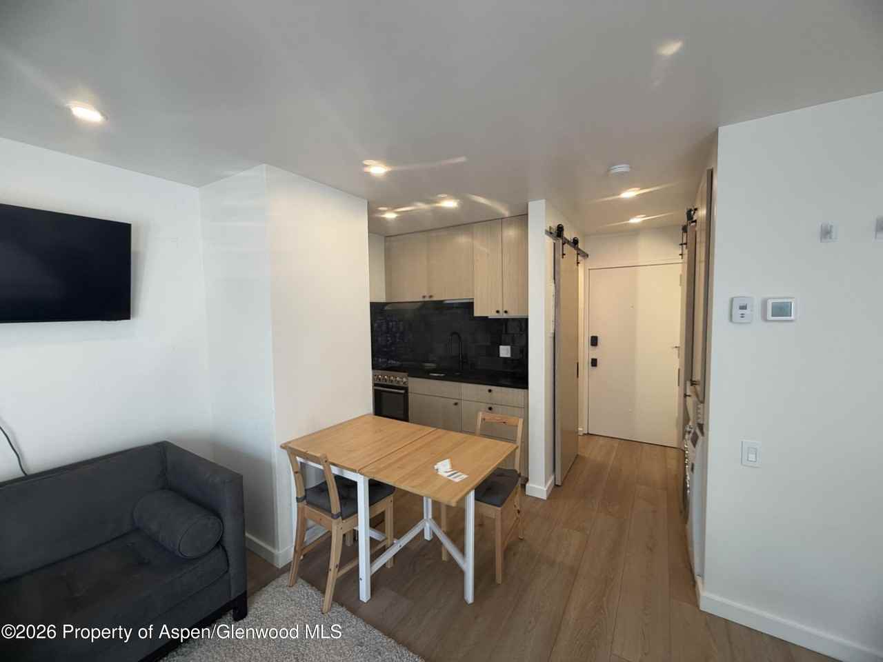 725 E Main St #107 - Photo 4 of 10