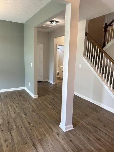 5064 Nokesville Cir - Photo 3 of 25