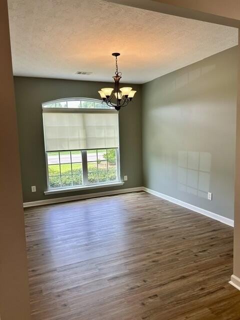5064 Nokesville Cir - Photo 4 of 25