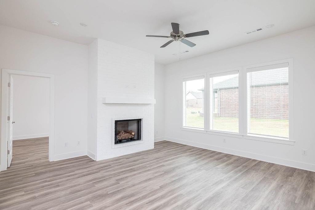 2856 S Zinc Ave - Photo 4 of 21