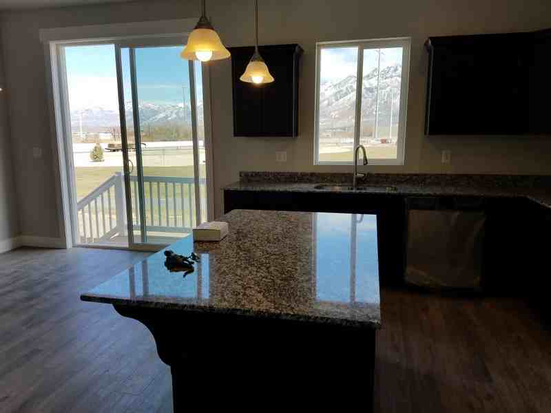 14877 S Rutledge Rd - Photo 3 of 11