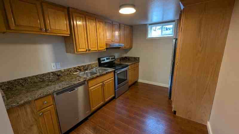 1475 W 43rd Ave - Photo 3 of 16