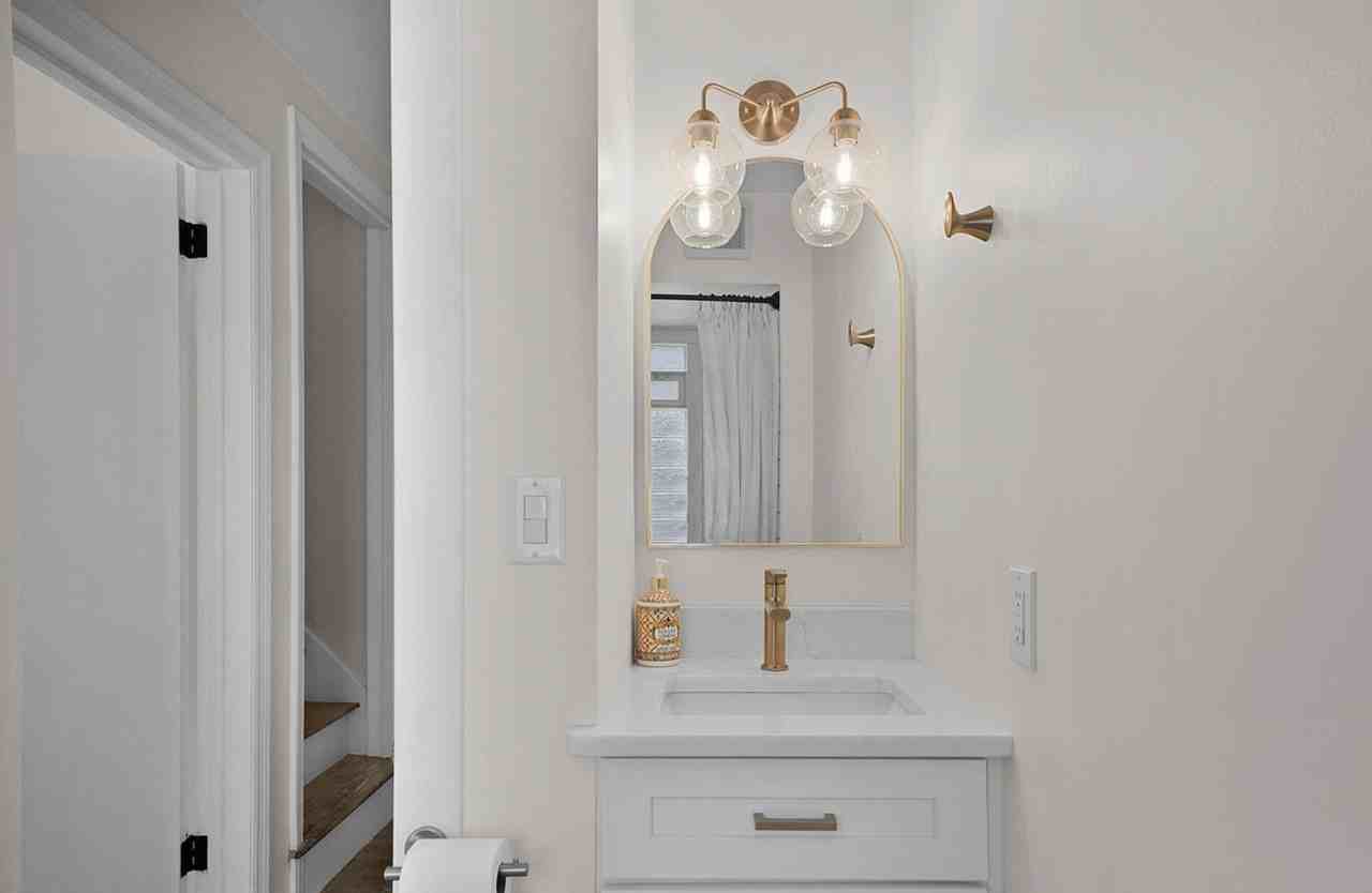 1130 Ottillia St Se - Photo 7 of 20