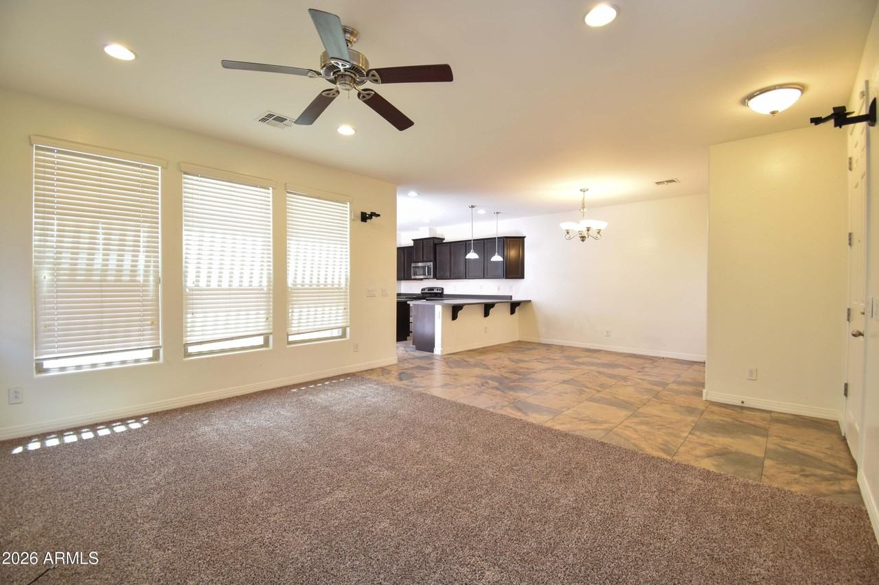 9015 W State Ave - Photo 2 of 31