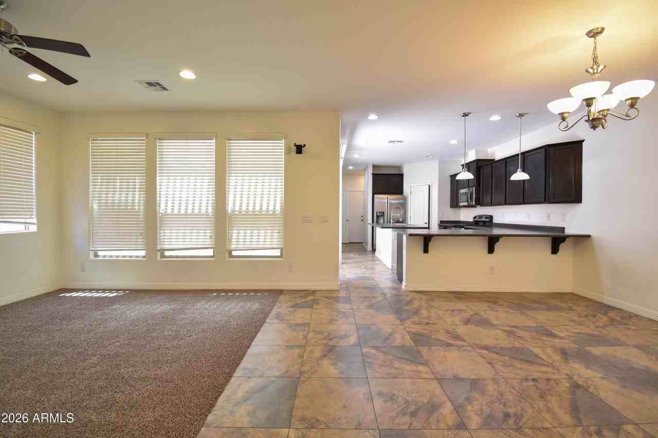 9015 W State Ave - Photo 3 of 31