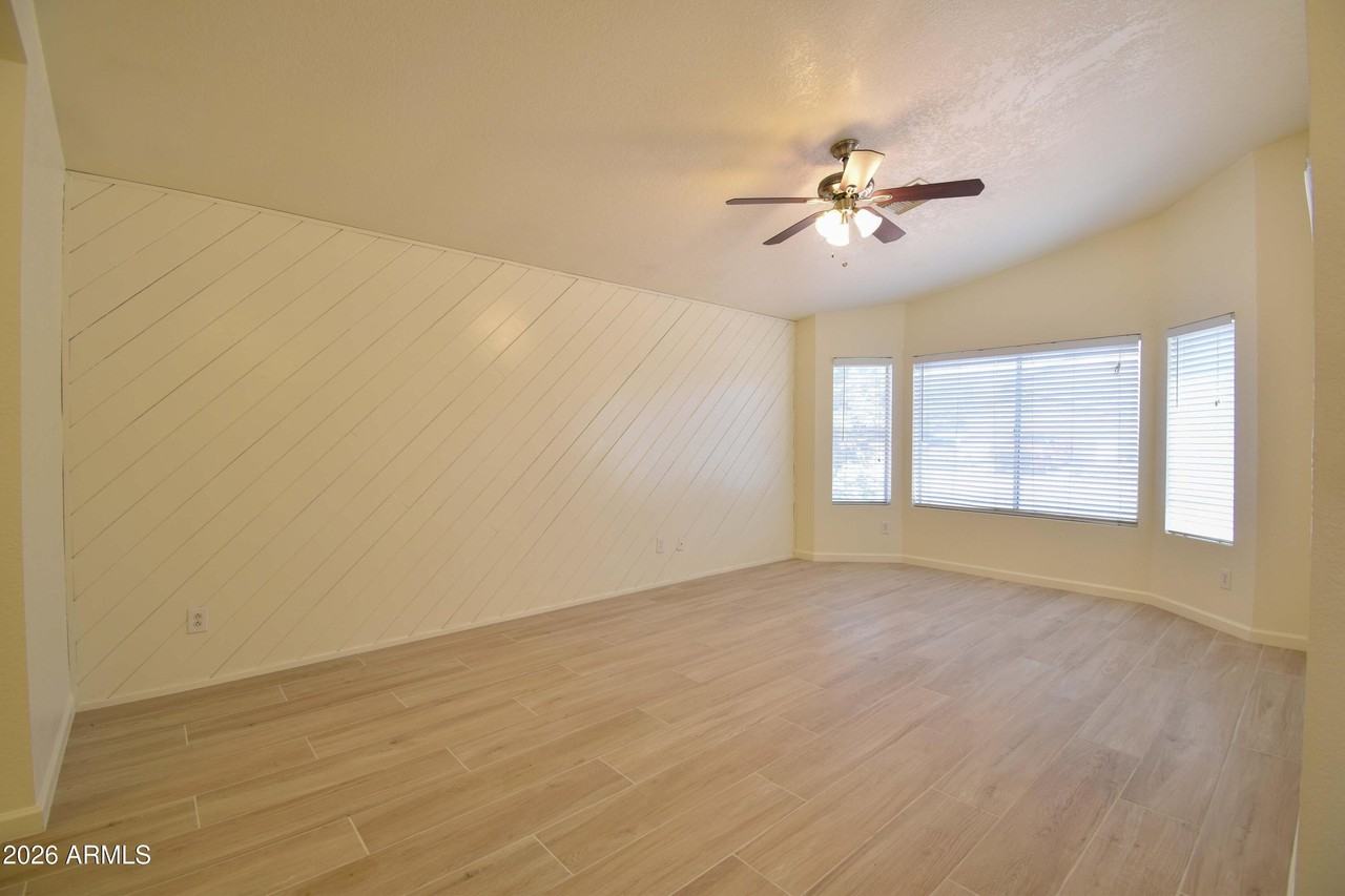 5570 W Becker Ln - Photo 2 of 38