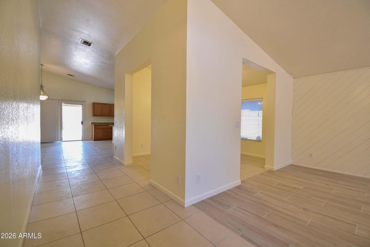 5570 W Becker Ln - Photo 6 of 38