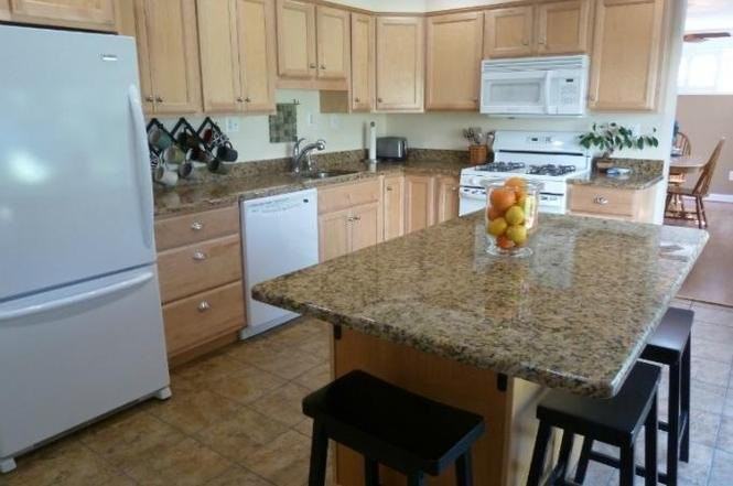 12908 Bluhill Rd - Photo 4 of 14