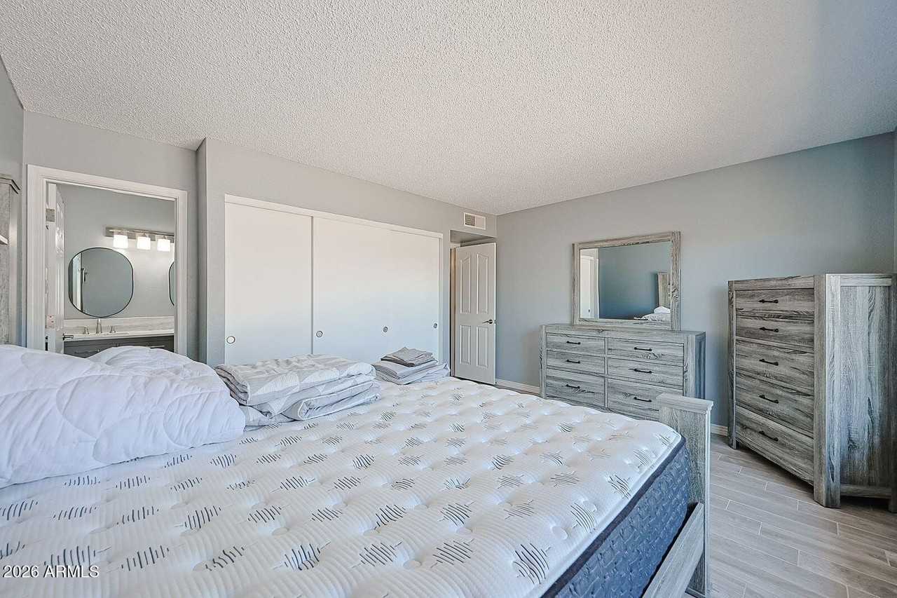 4026 W Willow Ave - Photo 5 of 22