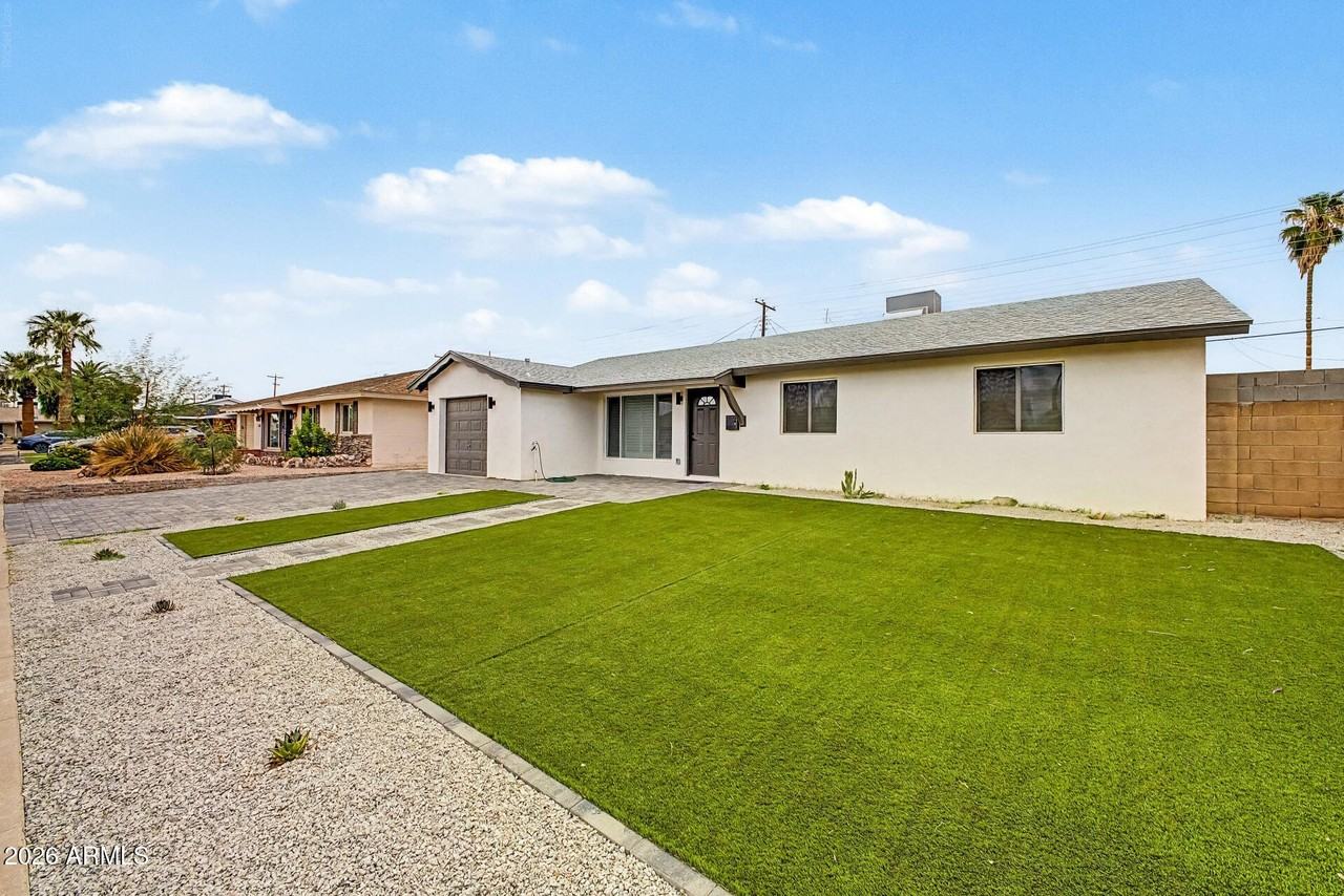 8440 E Palm Ln - Photo 3 of 24