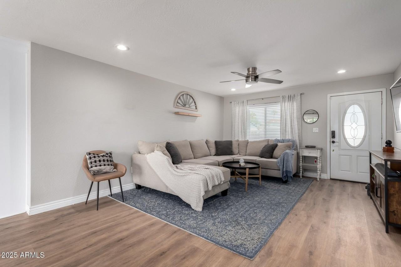 3503 E Campo Bello Dr - Photo 6 of 23