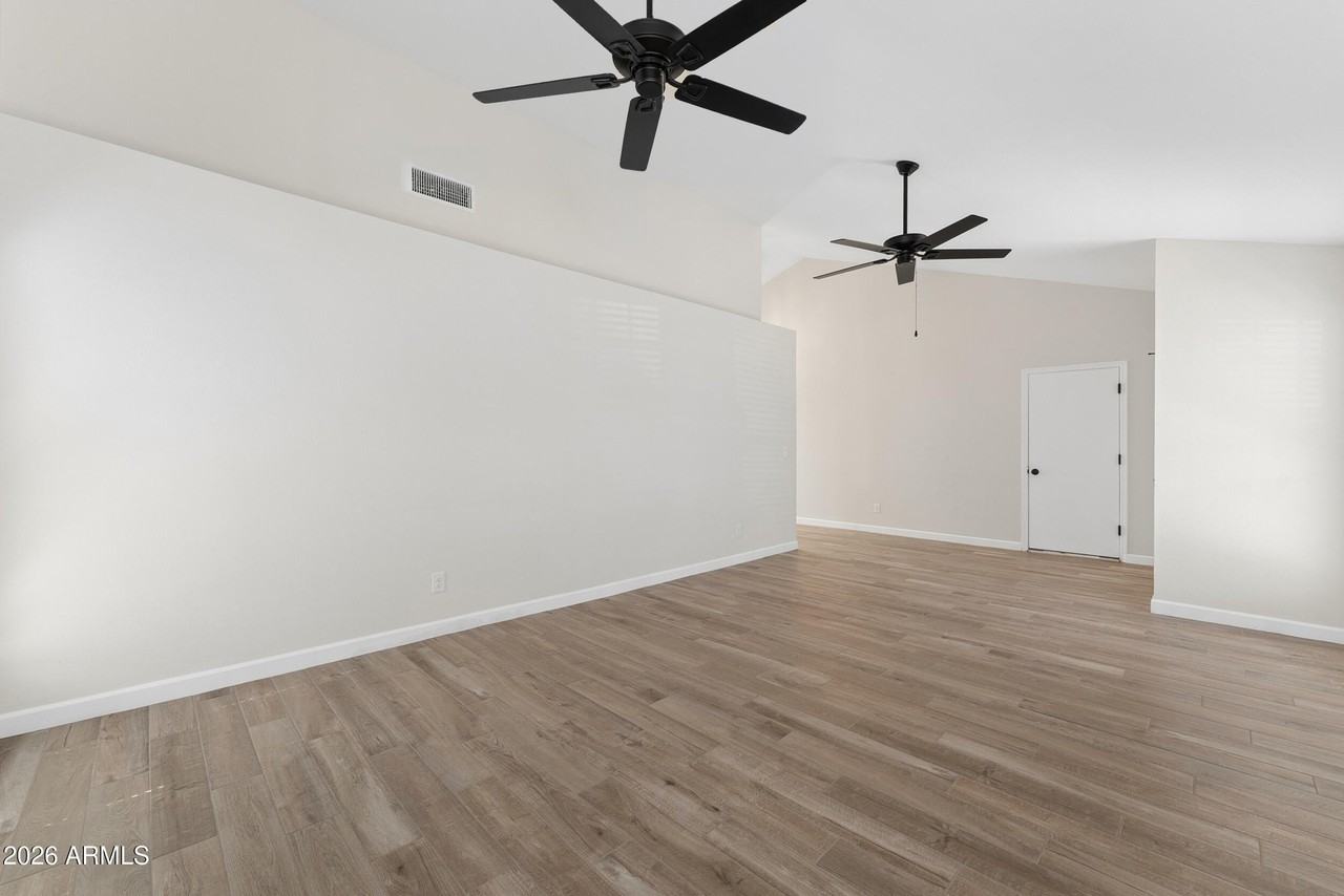7214 W Sierra Vista Dr - Photo 5 of 28