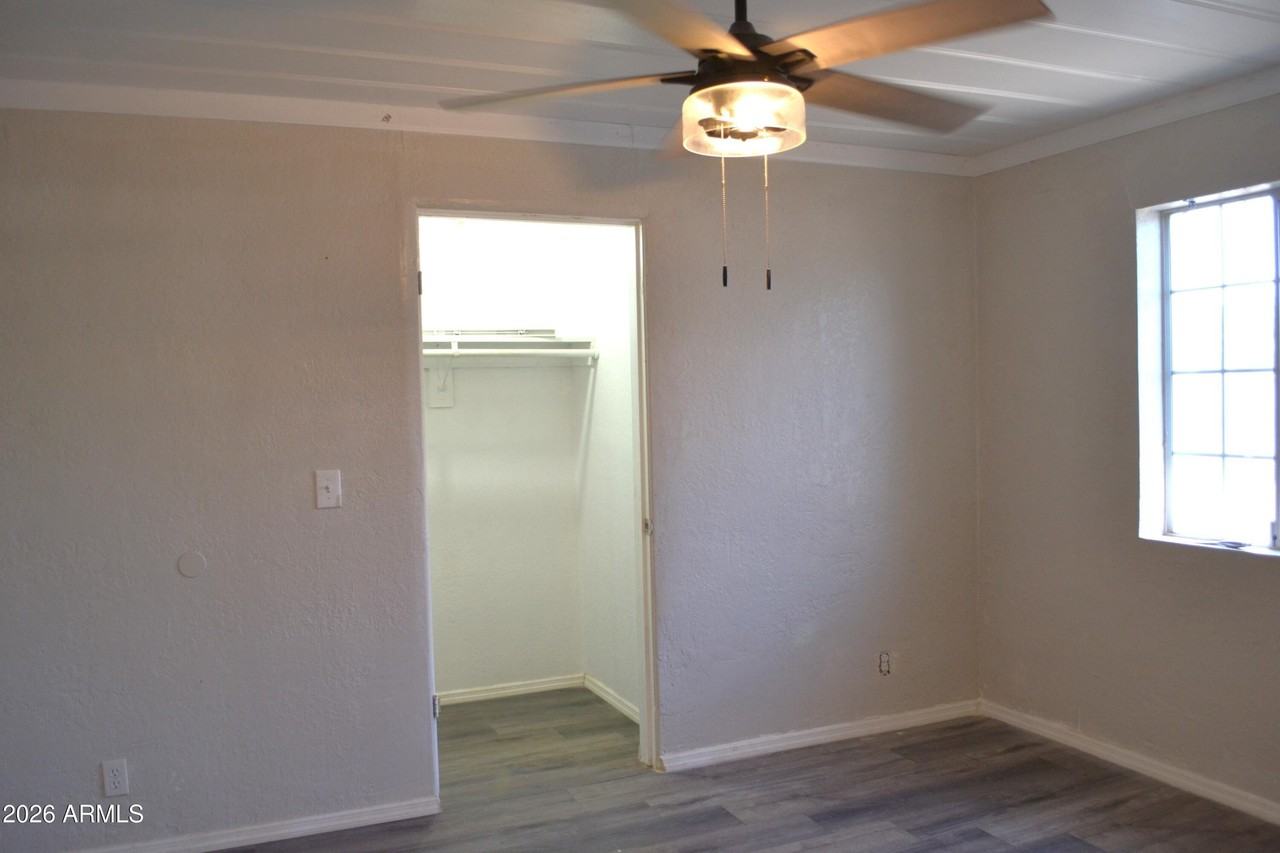 711 E 4th St #709 - Photo 7 of 13