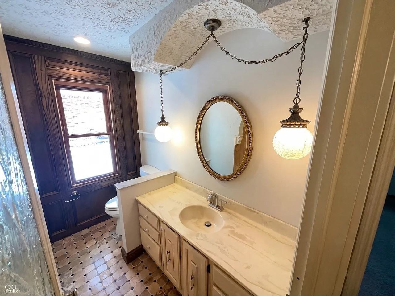 6830 Kingman Dr - Photo 3 of 20