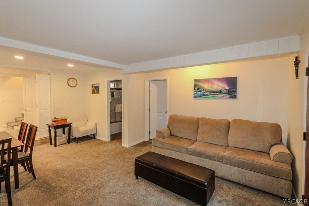 43428 Bow Canyon Rd - Photo 3 of 42