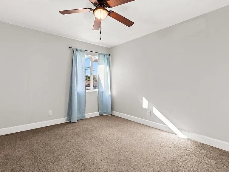 6252 Alderley St - Photo 7 of 16