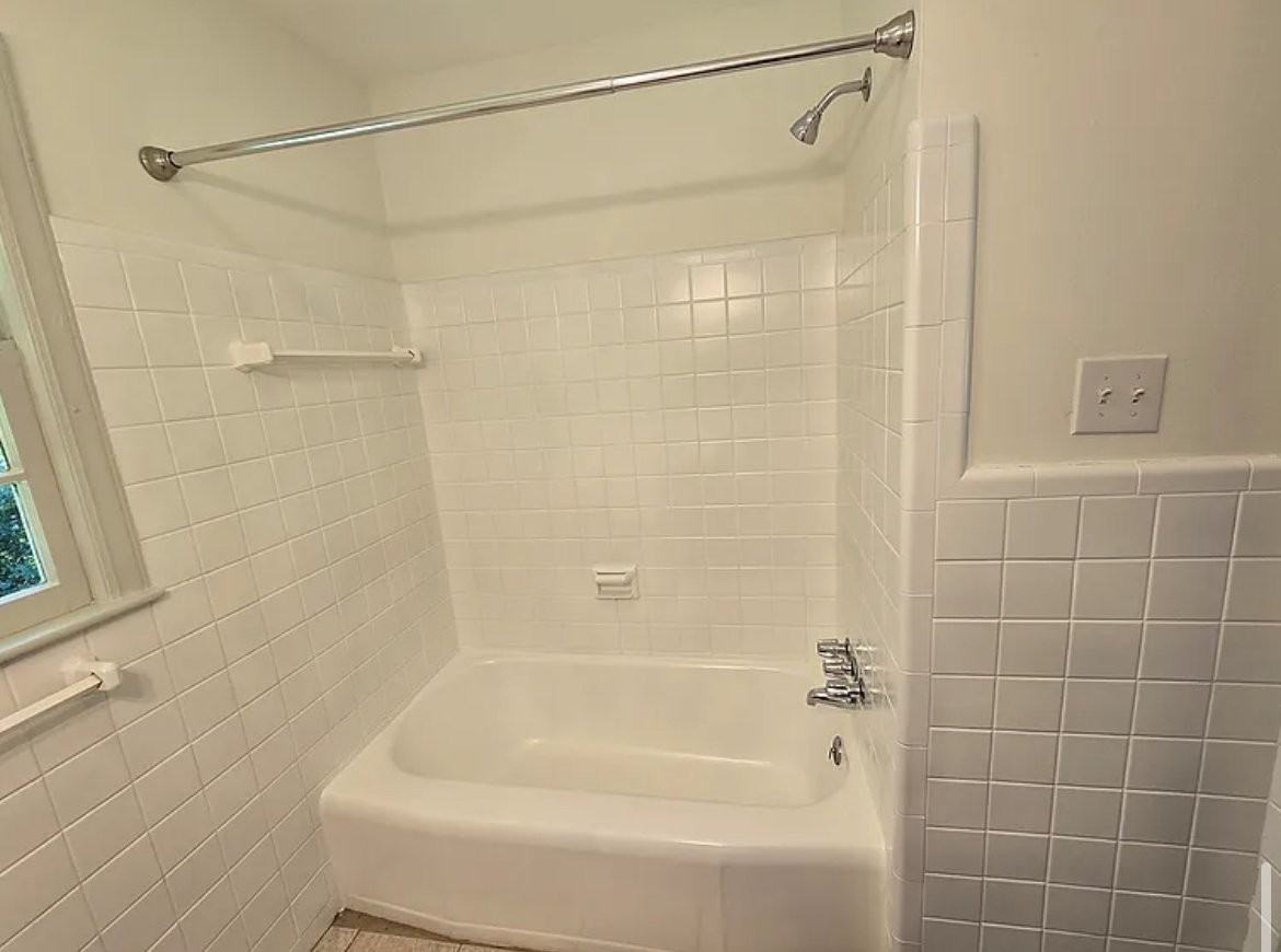 2863 Catalina Dr - Photo 2 of 9