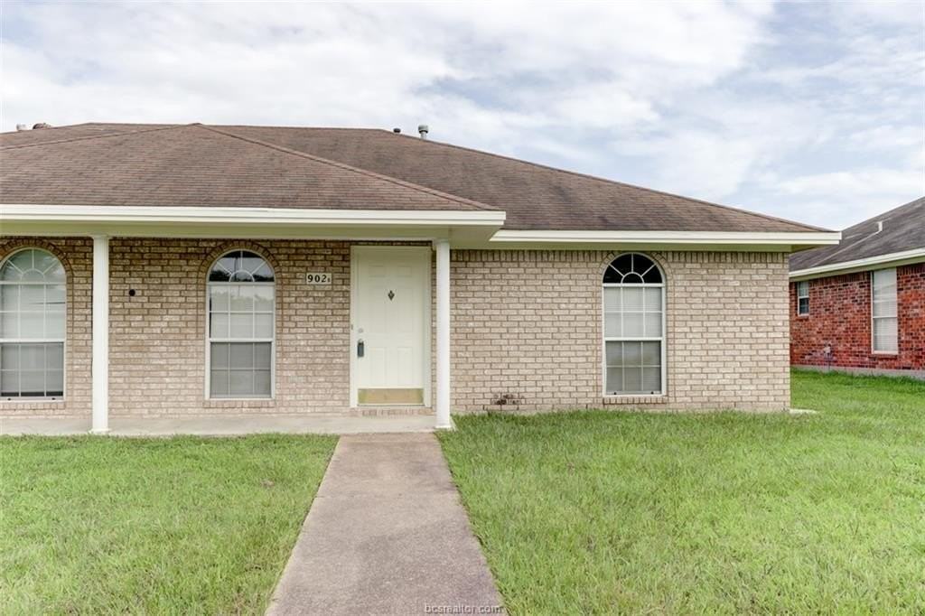 902 Kalanchoe Ct #AB - Photo 2 of 20