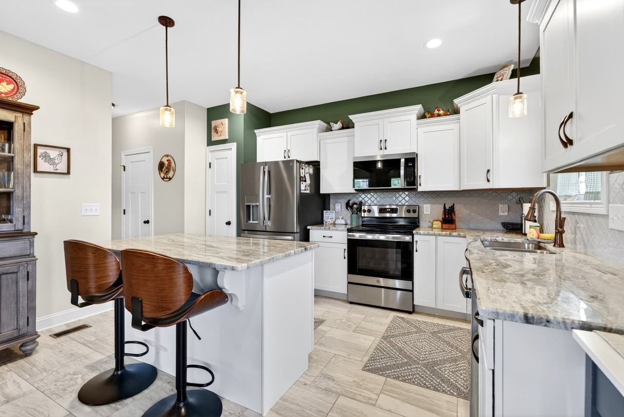 1305 Apple Blossom Rd - Photo 5 of 20