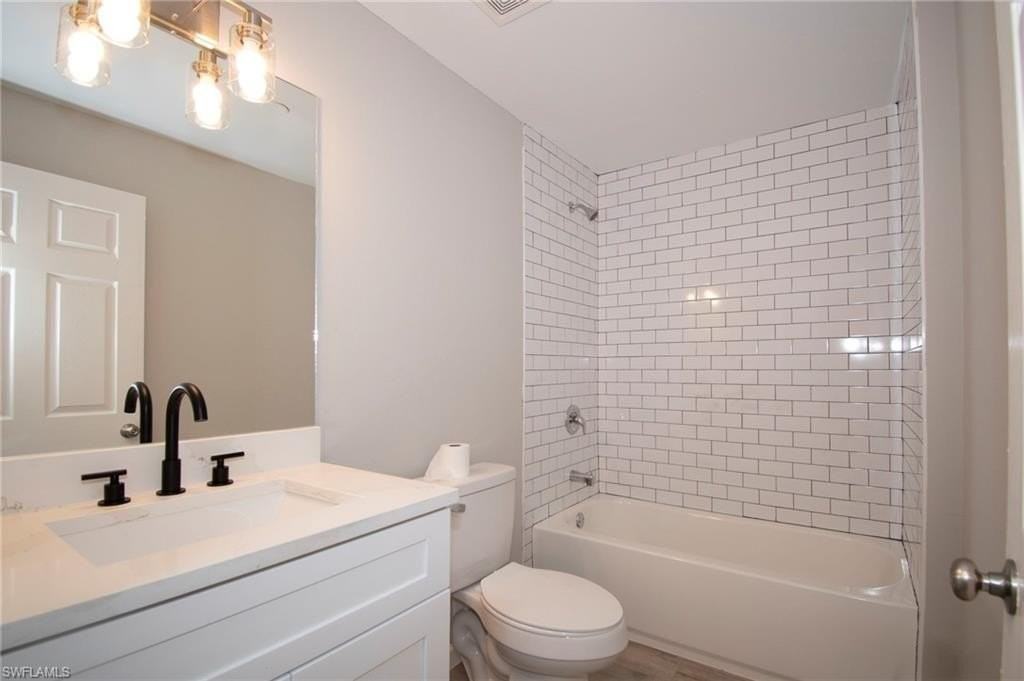 3016 Wallace Ave #3016 - Photo 3 of 20
